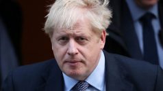 Britský premiér Boris Johnson před jednáním parlamentu