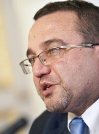 Ministr školství Josef Dobeš (VV) rezignuje