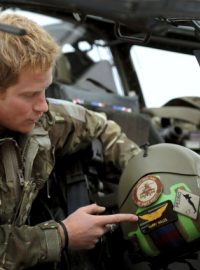 Princ Harry po návratu z druhého bojového nasazení přiznal, že střílel Talibance