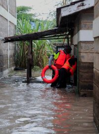 Téměř 240 lidí zemřelo kvůli záplavám v Keni