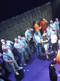 Radikálové z hnutí Slušní lidé narušili v sobotu představení v brněnském Divadle Husa na provázku.