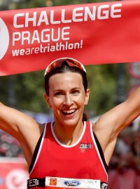 Závod žen ve středním triatlonu Challenge Prague vyhrála Radka Kahlefeldt - Vodičková